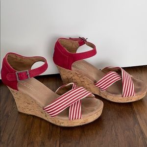 TOMS red stripe wedge sandals
